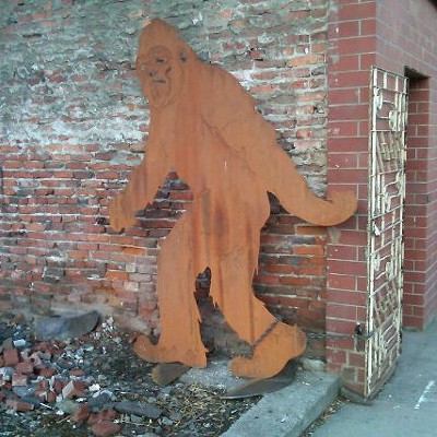Bigfoot statue stolen from downtown antique shop