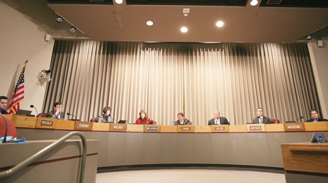 Council passes sit-lie changes, postpones ombudsman vote