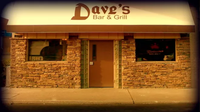 Image: Dave's Bar & Grill
