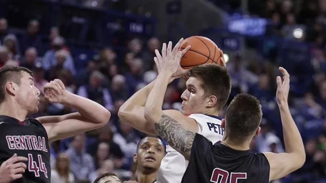 Image: Filip Petrusev, Gonzaga's next big Big Man, bides his time
