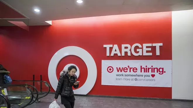 Image: Retailers’ Recipe for the Holidays: Big Sales; Fewer Seasonal Workers
