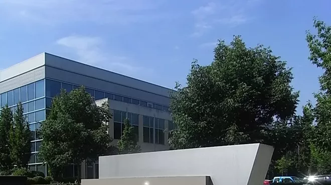 Image: Unlike Its Neighbor, Microsoft Opts to Stay Home in Washington State