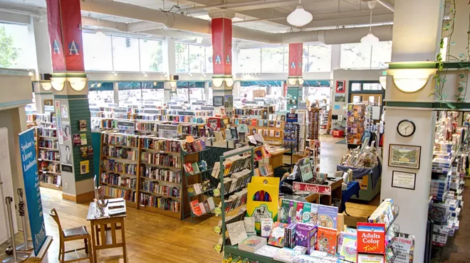 Image: Auntie’s celebrates National Bookstore Day with special guests, exclusive merchandise and activities