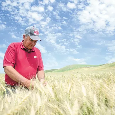 Image: $12 billion in aid for U.S. farmers, prom dresses ruined, Boy Scouts stolen from and other headlines