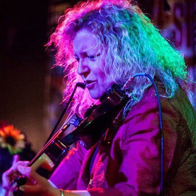 Whether it’s Indie Rock, Groove Jazz, Folk, or New Age, Pamela Benton (with backing from percussionist extraordinaire, Taylor Belote) sets the strings of her electric violin and guitar on fire! Outdoor music paired with wine and beer is the BEST!