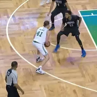 Image: Former Zag Kelly Olynyk goes viral again, and this time it's actually for basketball