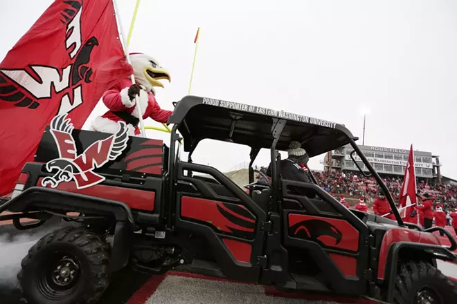 Image: UC Davis vs. Eastern Washington FCS quarterfinal football