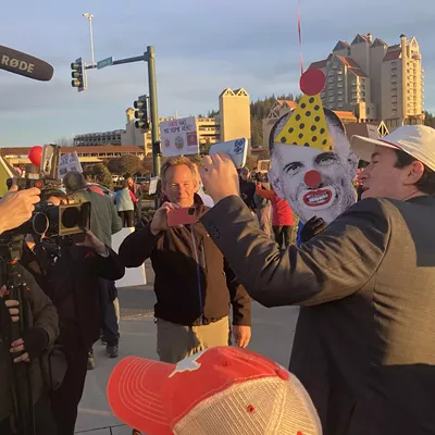 Image: $50 photo ops, a Chinese spy balloon and low-testosterone husbands: A darling of the right headlines a local GOP fundraiser