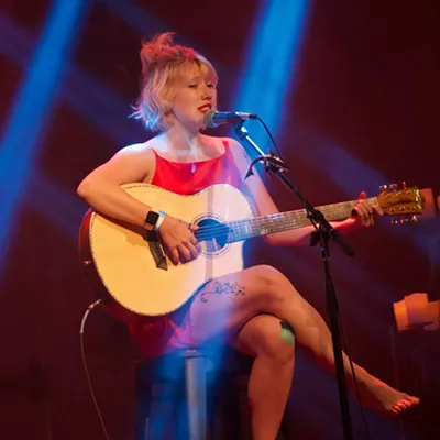 Image: Singer-Songwriter Amber Fiedler