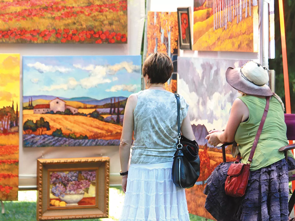 FESTIVAL &mdash; Art on the Green