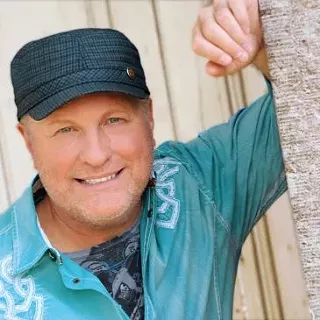 Image: Collin Raye