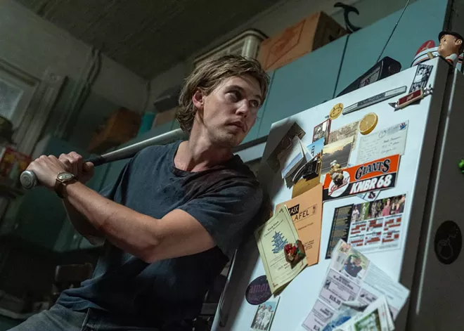 Darren Aronofsky takes an artistic detour with the fast-paced crime drama Caught Stealing