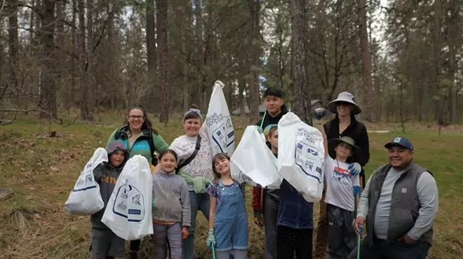 Image: Earth Day River Cleanup