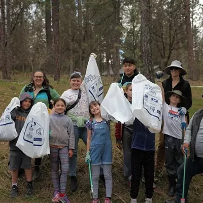 Image: Earth Day River Cleanup