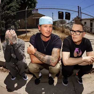 Image: Getting old with Blink-182