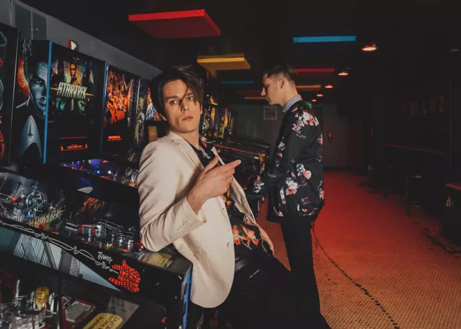 idkhow_2019_by_lauren_perry.webp