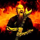 Image: Kerry King, Municipal Waste, Alien Weaponry