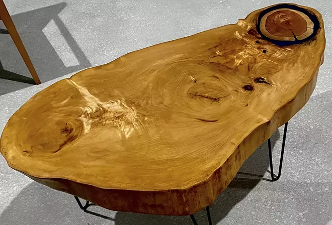 Live Edge table