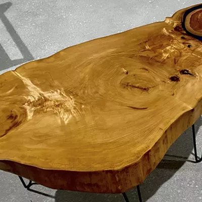 Image: Live Edge table
