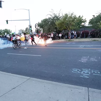 Image: Police respond in force to largely peaceful Spokane protests over immigration enforcement