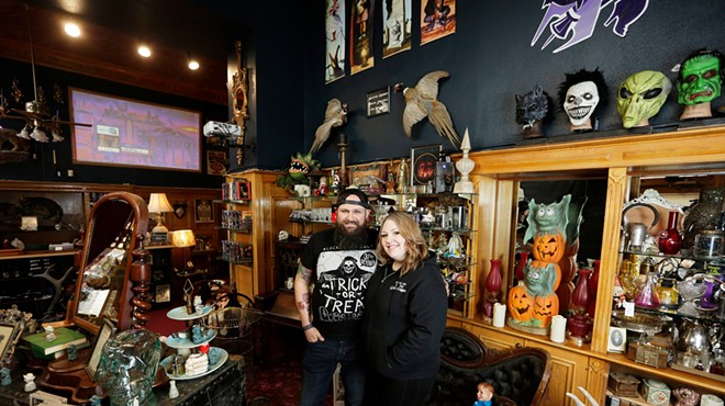 Petunia &amp; Loomis opens downtown, offering antiques and bizarre, macabre items