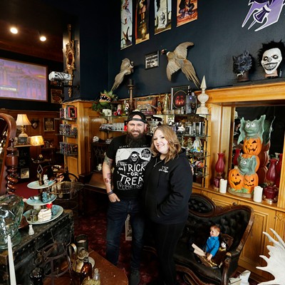 Petunia &amp; Loomis opens downtown, offering antiques and bizarre, macabre items