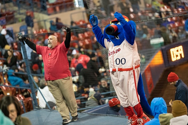 Opening night at Avista Stadium draws 4,000 fans for the Spokane