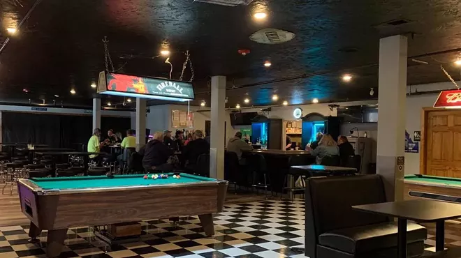 Image: Razzle's Bar & Grill