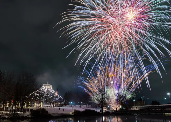 newyearseve-riverfrontpark-fireworks-1.webp