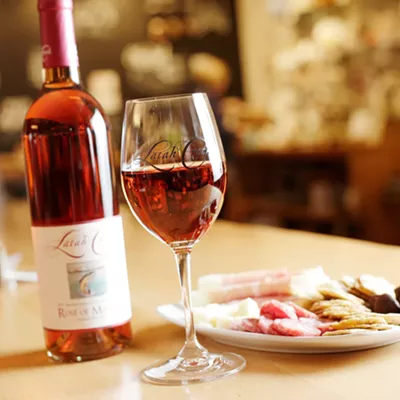 Image: Rosé, the pink-hued wine is perfect not just for summer, but year-round — including with Thanksgiving dinner