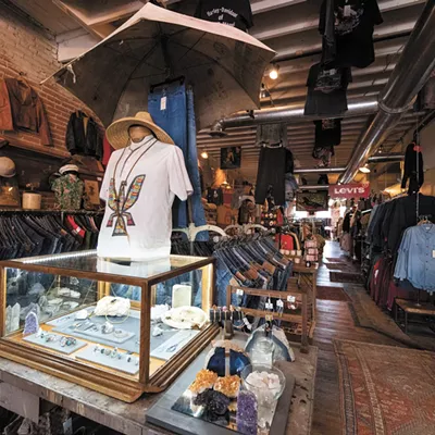 Image: Where to Shop: Teleport Vintage + Co.