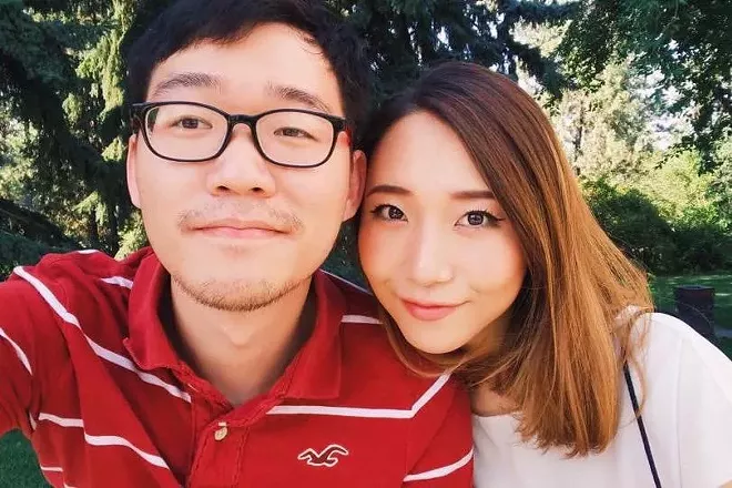 Three dead in a plane crash near Deer Park; two of them expectant fathers