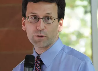 Google hasn't stopped selling ads in Washington