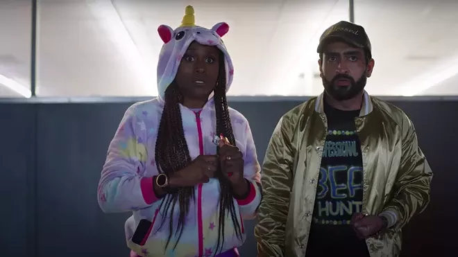 Kumail Nanjiani and Issa Rae are brillliant. Netflix's The Lovebirds isn't