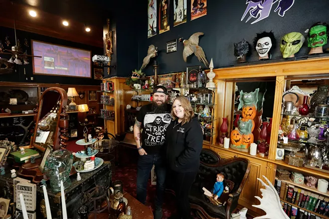 Petunia &amp; Loomis opens downtown, offering antiques and bizarre, macabre items