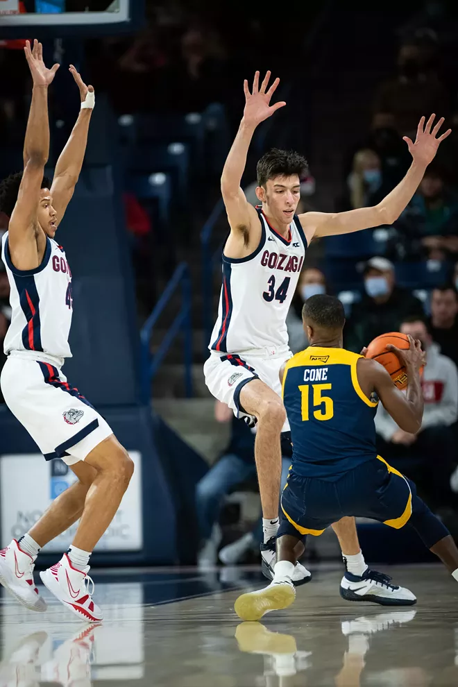 How do the Zags compare to the team that made a deep run last March?