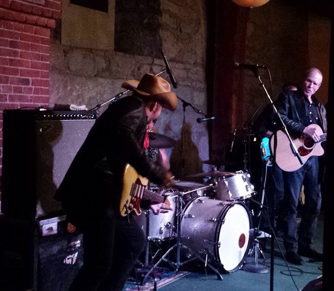 CONCERT REVIEW: Dave and Phil Alvin give Chateau Rive a shot of rootsy blues