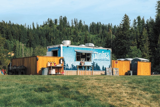 Enjoy dockside dining at Lake Coeur d'Alene's sophisticated Latitudes restaurant/food truck