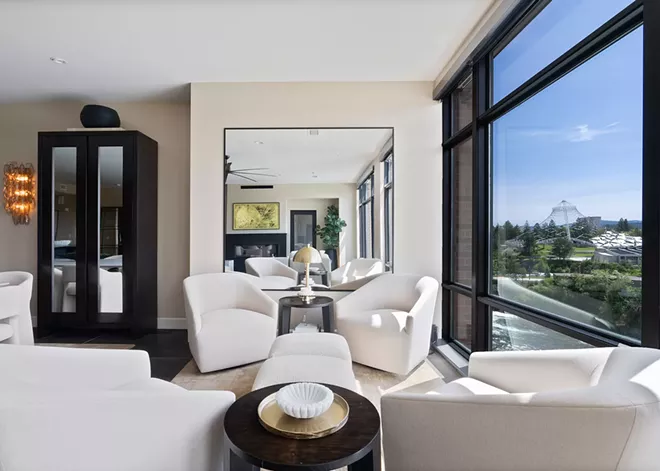 Timeless views and personal touches add up to a perfect urban perch