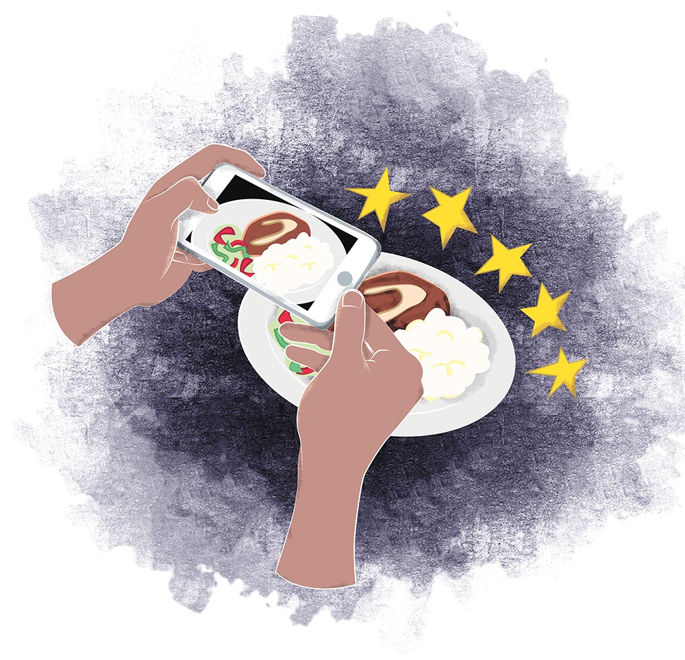 Five Stars: Anyone can become an amateur food critic on the web. Is that good?