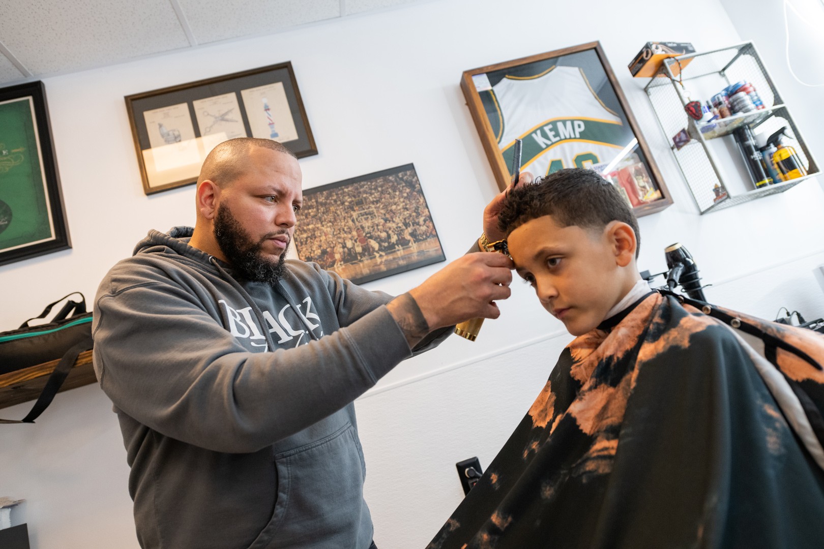 Barber Shop - Focus on African American Artists