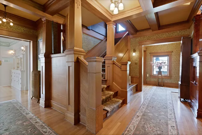 photos-of-the-jones-house-featured-in-the-august-7-issue-of-inlander