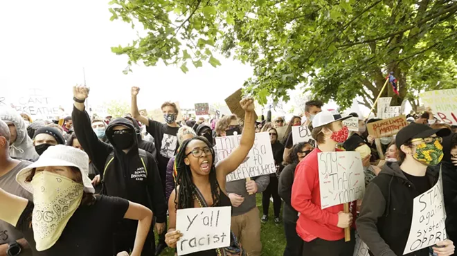 Image: UPDATED: "This is not us": Spokane mayor orders curfew as police try to disperse crowd; officials ask governor for National Guard