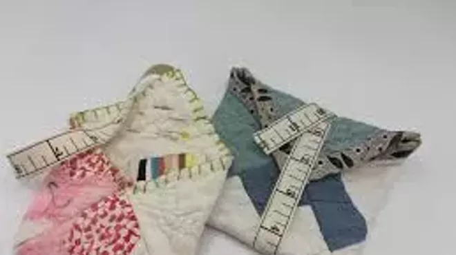 Image: Vintage Quilt Sewing Kit