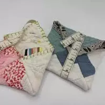 Image: Vintage Quilt Sewing Kit