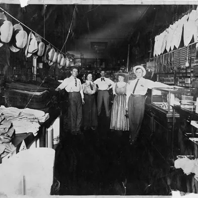 Image: Kendricks Mercantile staff, 1910 Northport, WA